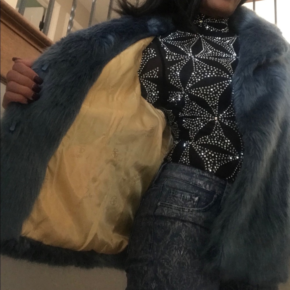 Blue Luxe Faux fur Jacket - Picture 3 of 6